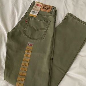 Levi’s Army Green